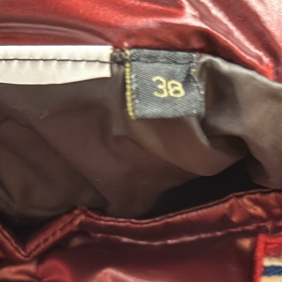 NAPAPIJRI Goose-down mini skirt SZ 8? 38 Eur
Burgundy puffer luxe warm kitschy - Picture 4 of 7